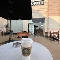 Photo taken at Starbucks by Beroo on 11/1/2022