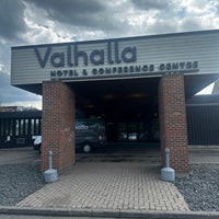 รูปภาพถ่ายที่ Valhalla Inn โดย Jan D. เมื่อ 5/31/2023