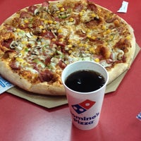 Photo taken at Domino&amp;#39;s Pizza by &amp;#39;H@yri D. on 1/16/2018