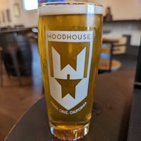 9/15/2022 tarihinde Alan S.ziyaretçi tarafından Woodhouse Blending and Brewing'de çekilen fotoğraf