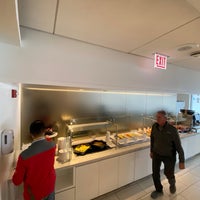 Photo taken at United Club by Steve G. on 10/8/2022