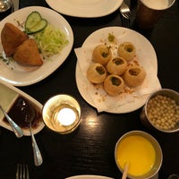 Photo taken at Tulsi Indian Restaurant by Esra B. on 1/30/2022