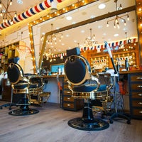 3/27/2022 tarihinde The Premium Barbershopziyaretçi tarafından The Premium Barbershop'de çekilen fotoğraf
