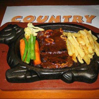 Photo taken at Country Steak House by Kenny K|U|R|N|I|A|D|I|D|A||R|M|A on 4/25/2014