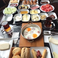 6/6/2016에 Mertcan Ş.님이 Cafe Plus에서 찍은 사진