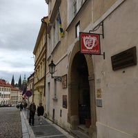 Photo taken at U Zavěšenýho kafe – Divadlo pokračuje by Marad L. on 6/9/2022
