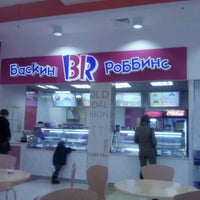 Photo taken at Baskin-Robbins by T)(-Ch@0$ on 9/28/2012