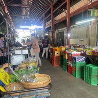 Photo taken at Nang Loeng Market by Dreamer T. on 6/3/2022