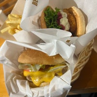 Photo taken at Freshness Burger by Emino T. on 9/24/2023