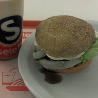 Снимок сделан в Seletti пользователем Sandra G. 6/22/2013