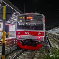 Photo taken at Stasiun Jakarta Kota by 瑞克斯 巴. on 3/5/2023