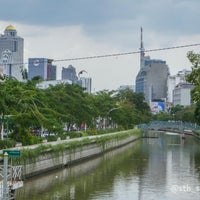 Photo taken at Noppawong Bridge by 瑞克斯 巴. on 10/30/2023