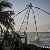 Photo taken at Chinese Fishing Nets by 瑞克斯 巴. on 1/28/2024