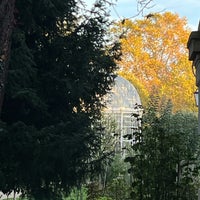 Photo taken at Jardins Albert Kahn by Mozazinha on 11/15/2022
