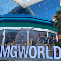 Photo taken at IMG Worlds of Adventure by 横木 瑞. on 1/17/2024