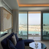 Foto diambil di Waldorf Astoria Lusail Doha oleh K7 pada 4/29/2024