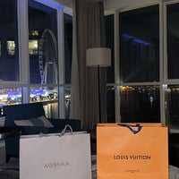 Photo taken at DoubleTree by Hilton Dubai - Jumeirah Beach by Aziz on 12/8/2023