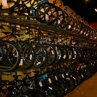 รูปภาพถ่ายที่ Black Mountain Bicycles โดย Black Mountain Bicycles เมื่อ 5/16/2022