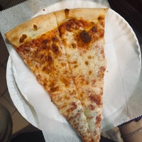 5/13/2023にAjがFront Street Pizzaで撮った写真