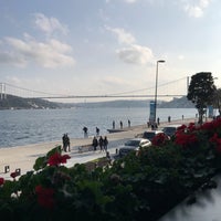 Foto scattata a Taş Kahve Cafe &amp;amp; Restaurant da Orhan C. il 11/7/2017