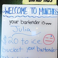 รูปภาพถ่ายที่ Munchies 420 Cafe โดย Julia S. เมื่อ 7/10/2022