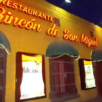 รูปภาพถ่ายที่ El Rincon De San Miguel โดย El Rincon De San Miguel เมื่อ 9/1/2015