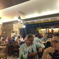 Foto scattata a Carrino di Cafe da Berk Ö. il 6/19/2017