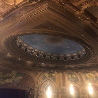 2/15/2023にAndriiがThe Chicago Theatreで撮った写真