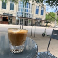 Photo taken at Intelligentsia Coffee by FHD on 6/4/2022