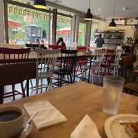 Photo taken at Beechwood Cafe by Maicol G. on 8/5/2022