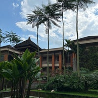 Foto diambil di Padma Resort Ubud oleh Alnori pada 10/13/2023