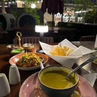 Foto tirada no(a) RUHI Indian Restaurant por MAs 🐆 em 5/11/2024