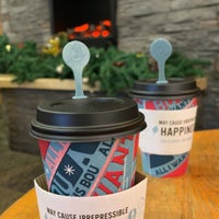 Photo taken at Caribou Coffee by WZ44 . on 11/25/2022
