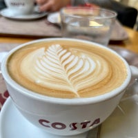 Photo taken at Costa Coffee by Zuzana V. on 7/5/2022