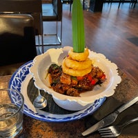 Photo taken at Osha Thai Restaurant &amp;amp; Lounge by 태식 윤. on 8/29/2022