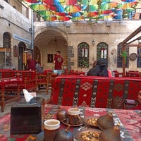 Foto diambil di Büdeyri Âlâ Cafe oleh Emine Ö. pada 7/4/2022