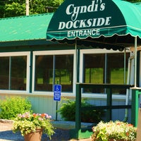 Foto scattata a Cyndi&amp;#39;s Dockside Restaurant da Cyndi&amp;#39;s Dockside Restaurant il 6/25/2022
