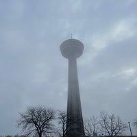 รูปภาพถ่ายที่ Skylon Tower โดย Asma เมื่อ 12/28/2023