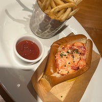 Photo taken at Burger &amp;amp; Lobster by Saleh on 11/11/2023