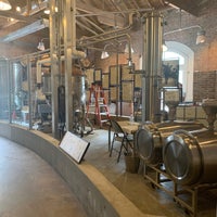Снимок сделан в Papa&amp;#39;s Pilar Rum Distillery, Hemingway Rum Company пользователем Sheila D. 8/6/2022