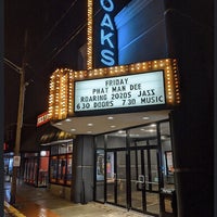 รูปภาพถ่ายที่ The Oaks Theater โดย The Oaks Theater เมื่อ 7/13/2022