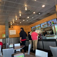 รูปภาพถ่ายที่ BurgerFi โดย 🇬🇧Al G. เมื่อ 4/20/2019