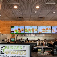 4/20/2019에 🇬🇧Al G.님이 BurgerFi에서 찍은 사진