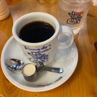 Photo taken at Komeda&amp;#39;s Coffee by Tac S. on 8/5/2023