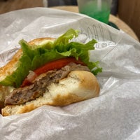 Photo taken at MOS Burger by Tac S. on 9/29/2023