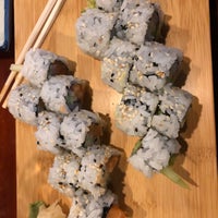 Foto tomada en Ocean Blue Sushi  por Sydney M. el 12/29/2019