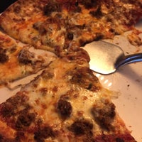 7/2/2016에 Douglas님이 Crust Stone Oven Pizza에서 찍은 사진