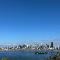 Photo taken at Hamilton Viewpoint Park by Chadd M. on 9/6/2023