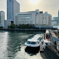 Photo taken at SEA BASS Yokohama Station East by KOTO on 4/4/2023