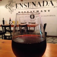 Foto diambil di La Ensenada, Restaurante oleh Eliseo Q. pada 10/25/2015